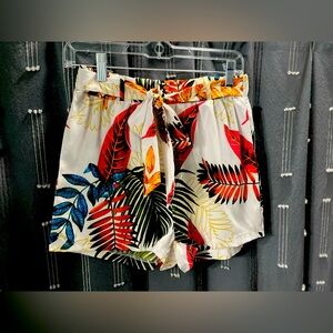 Tropical comfy shorts!